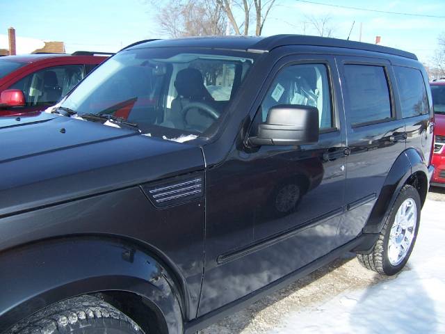 2011 Dodge Nitro GL Very Clean Drives Like New