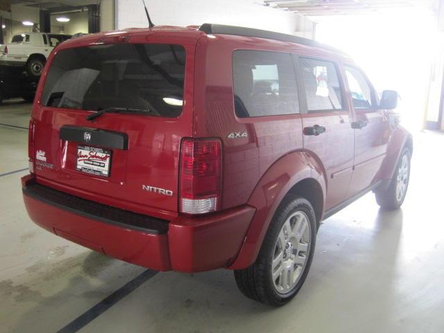 2011 Dodge Nitro Laredo / Trail Rated