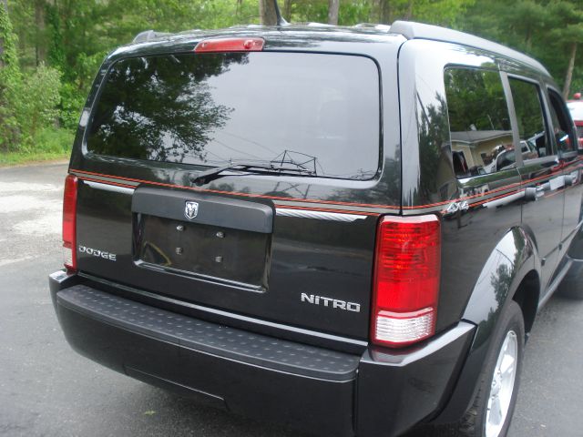 2011 Dodge Nitro EX-L W/ DVD System