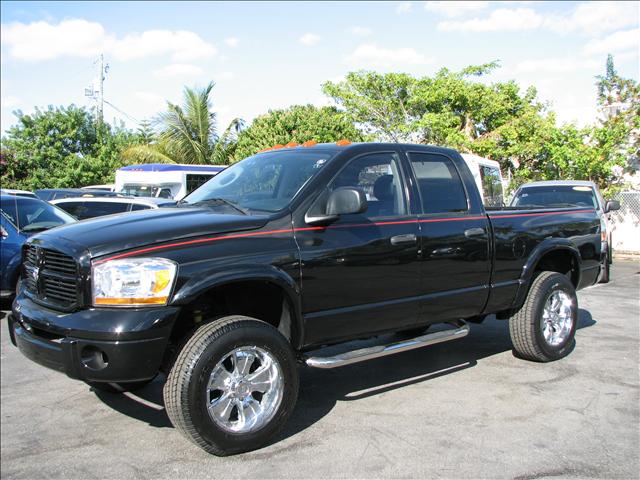 2003 Dodge Ram SLT 25