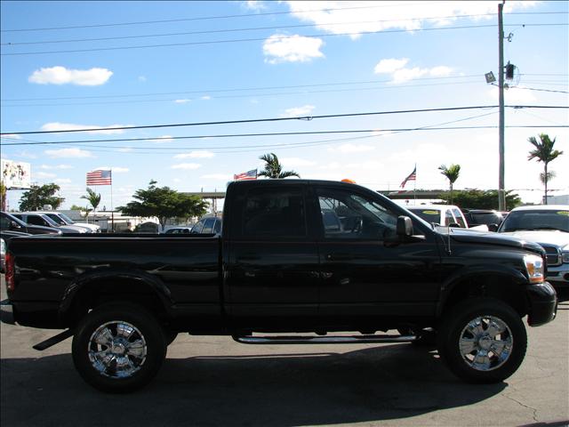 2003 Dodge Ram SLT 25