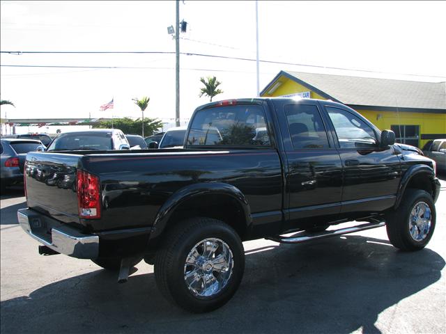 2003 Dodge Ram SLT 25