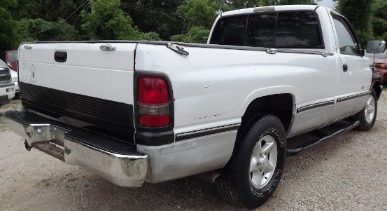 1994 Dodge Ram 1500 Sport WITH GPS Navigation