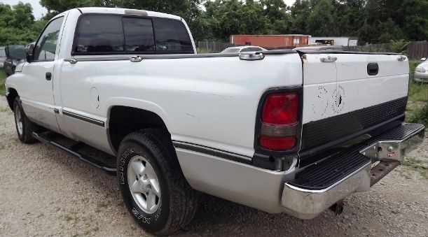 1994 Dodge Ram 1500 Sport WITH GPS Navigation