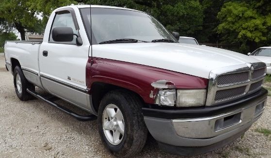 1994 Dodge Ram 1500 Sport WITH GPS Navigation