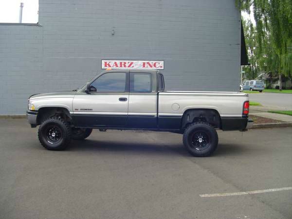 1995 Dodge Ram 1500 4d,ac,pw,sunroof,leather