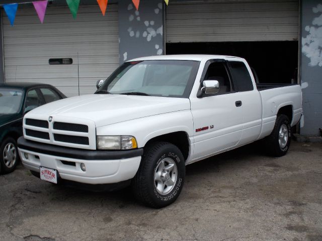 1996 Dodge Ram 1500 FE Sedan