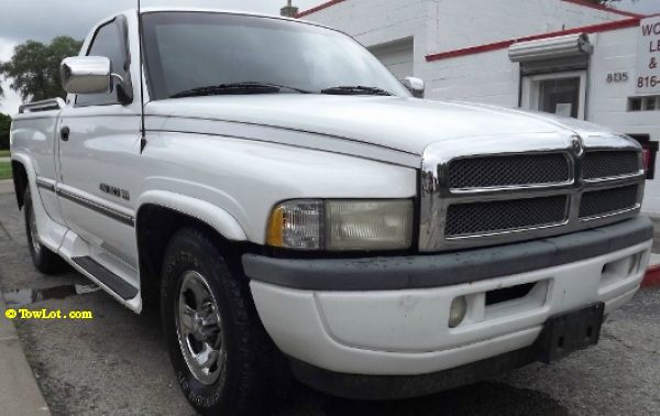 1996 Dodge Ram 1500 Sport WITH GPS Navigation