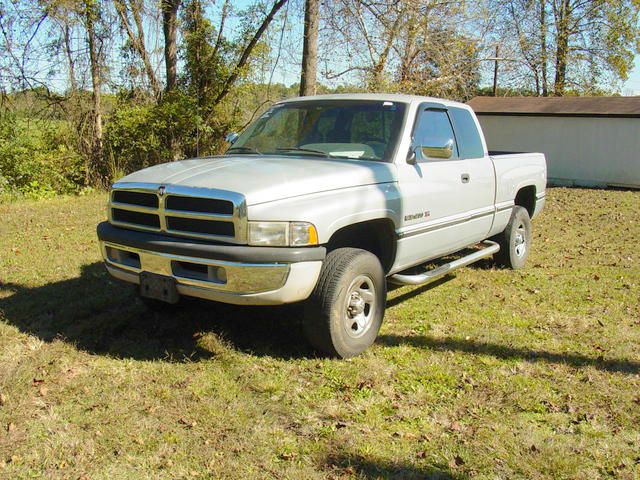 1997 Dodge Ram 1500 S AWD 3.5L V/6 5-pass