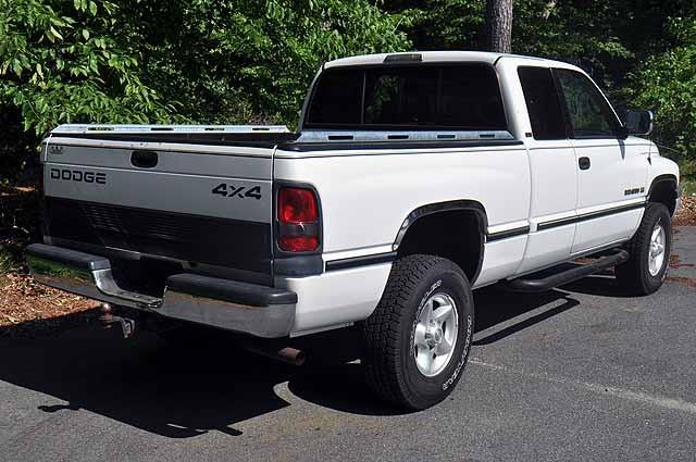 1997 Dodge Ram 1500 UP S 5DR AWD