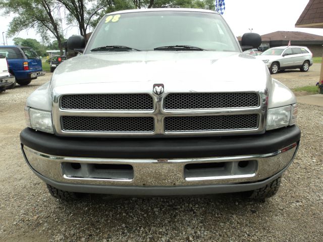 1998 Dodge Ram 1500 Extended Cab 4-wheel Drive LTZ