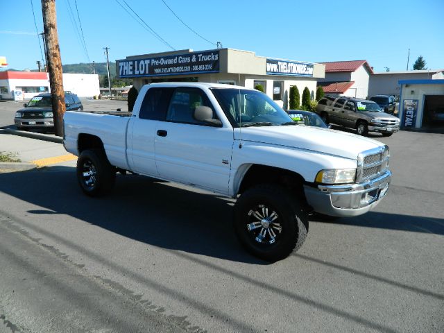 1998 Dodge Ram 1500 Extended Cab 4-wheel Drive LTZ