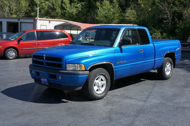 1998 Dodge Ram 1500 4DR SDN XLE AT