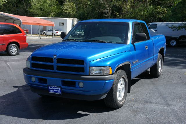 1998 Dodge Ram 1500 4DR SDN XLE AT