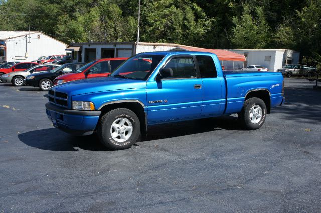 1998 Dodge Ram 1500 4DR SDN XLE AT