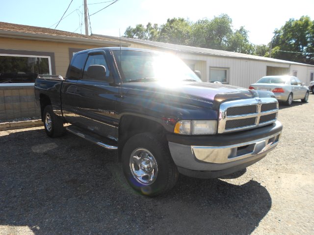 1998 Dodge Ram 1500 Extended Cab 4-wheel Drive LTZ