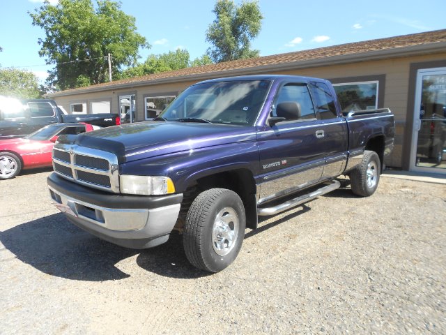 1998 Dodge Ram 1500 Extended Cab 4-wheel Drive LTZ