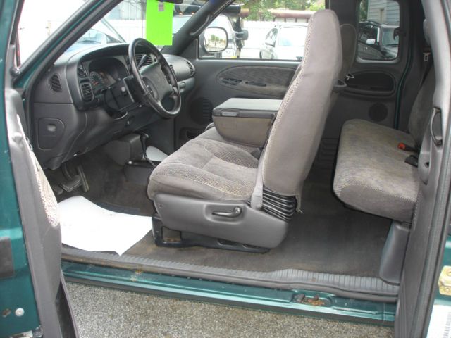 1999 Dodge Ram 1500 1500 LT 4WD