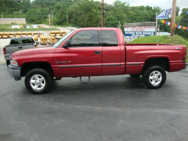 1999 Dodge Ram 1500 1500 LT 4WD