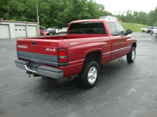 1999 Dodge Ram 1500 1500 LT 4WD