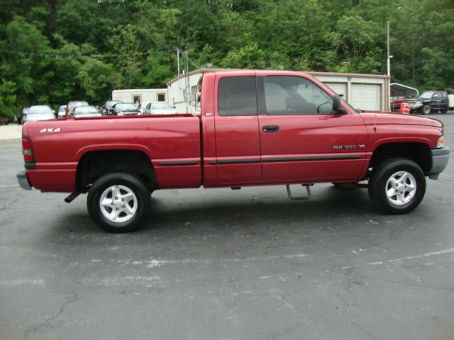 1999 Dodge Ram 1500 1500 LT 4WD