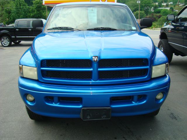 1999 Dodge Ram 1500 1500 LT 4WD