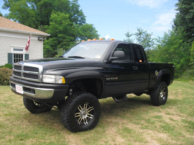 1999 Dodge Ram 1500 1500 LT 4WD