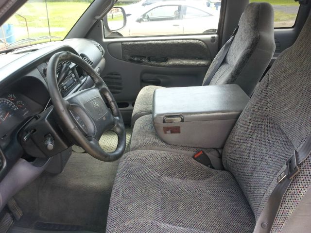 1999 Dodge Ram 1500 T Chairs