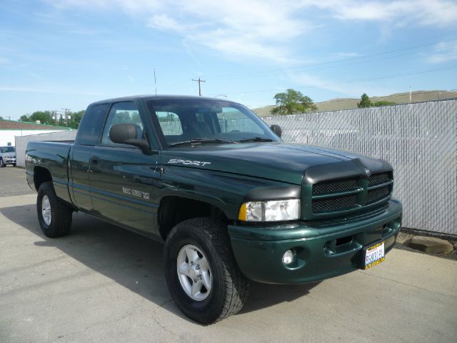 1999 Dodge Ram 1500 1500 LT 4WD