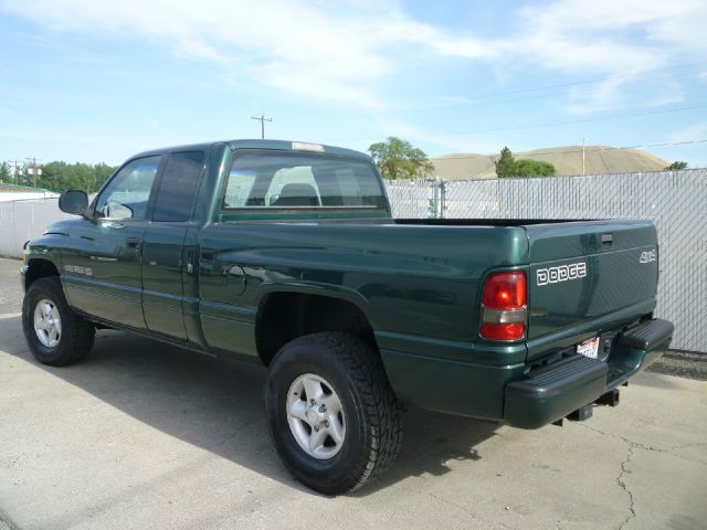 1999 Dodge Ram 1500 1500 LT 4WD