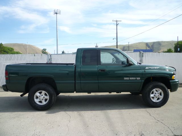 1999 Dodge Ram 1500 1500 LT 4WD