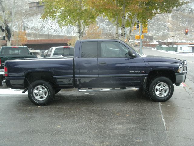 1999 Dodge Ram 1500 1500 LT 4WD