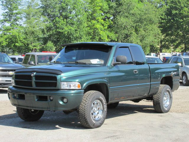 2000 Dodge Ram 1500 4WD 1500 LTZ