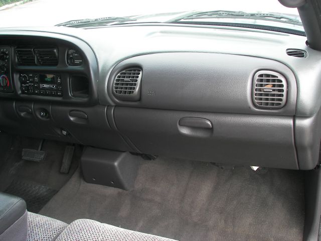 2000 Dodge Ram 1500 1500 LT Crew Cab 4WD