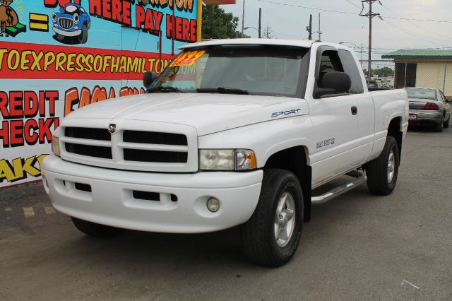 2000 Dodge Ram 1500 1500 LT 4WD