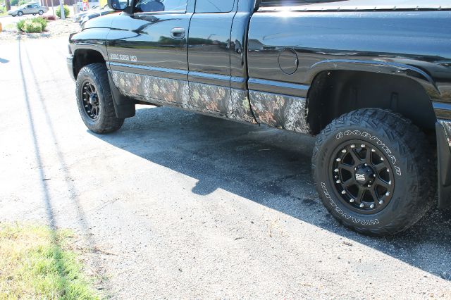 2000 Dodge Ram 1500 Z71 4X4 CREW CAB