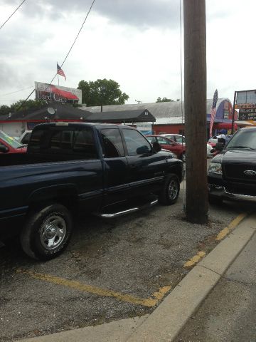 2000 Dodge Ram 1500 T Chairs