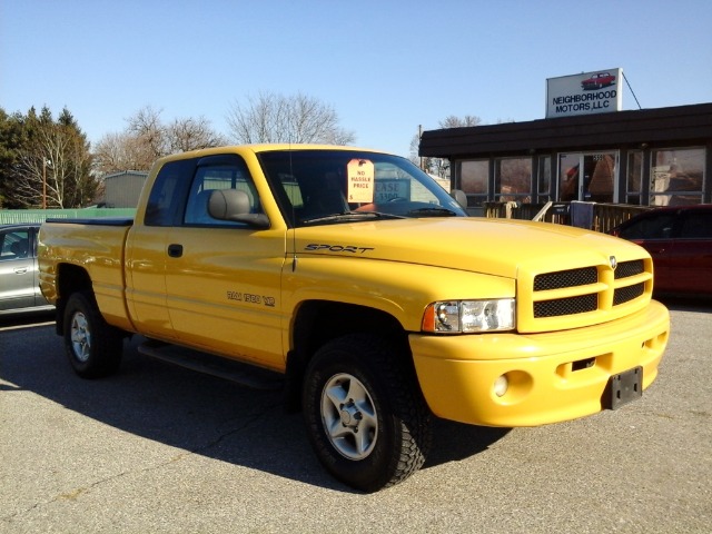 2000 Dodge Ram 1500 1500 LT 4WD