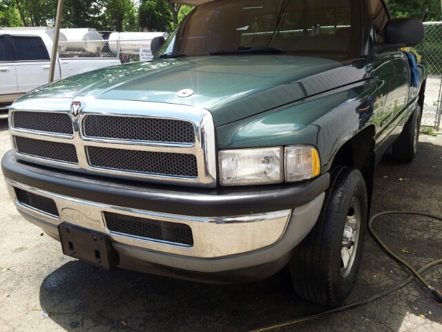 2001 Dodge Ram 1500 DVD NAV ROOF