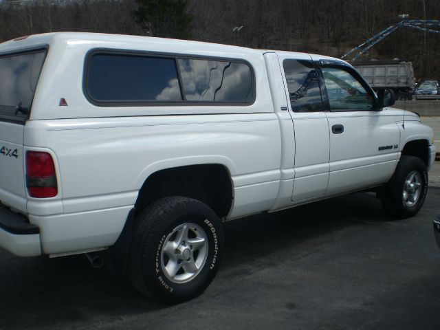 2001 Dodge Ram 1500 1500 LT 4WD