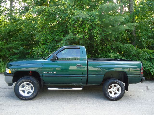 2001 Dodge Ram 1500 Sport 2D Utility