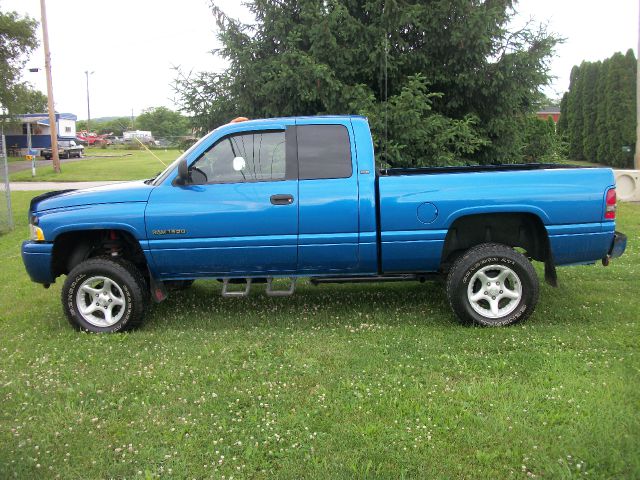 2001 Dodge Ram 1500 1500 LT 4WD