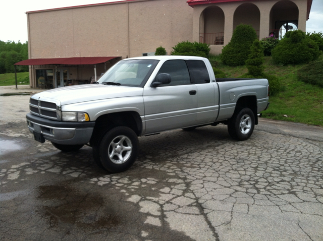 2001 Dodge Ram 1500 1500 LT 4WD