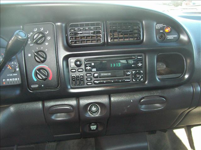 2001 Dodge Ram 1500 Base