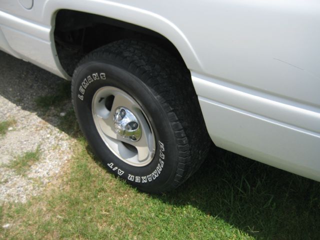 2001 Dodge Ram 1500 1500 LT Crew Cab 4WD