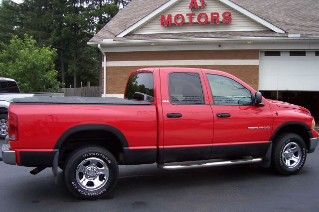 2002 Dodge Ram 1500 4X2 Extended CAB 122.9 IN