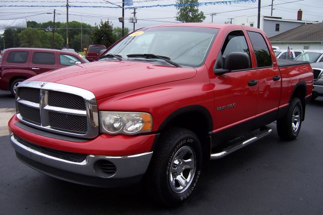 2002 Dodge Ram 1500 4X2 Extended CAB 122.9 IN