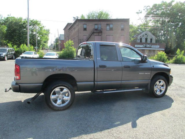 2002 Dodge Ram 1500 4X2 Extended CAB 122.9 IN