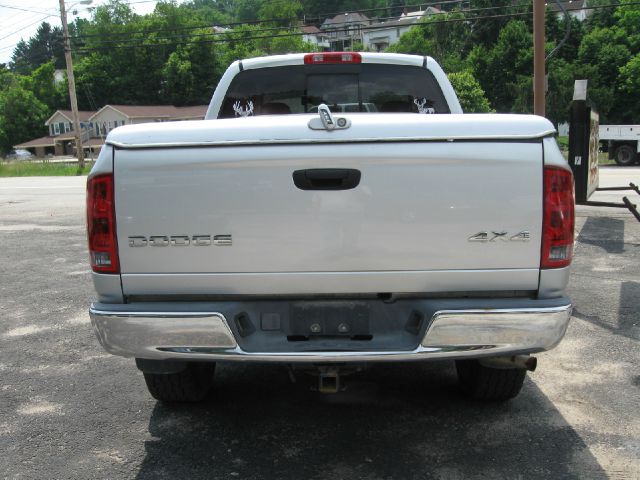 2002 Dodge Ram 1500 4X2 Extended CAB 122.9 IN