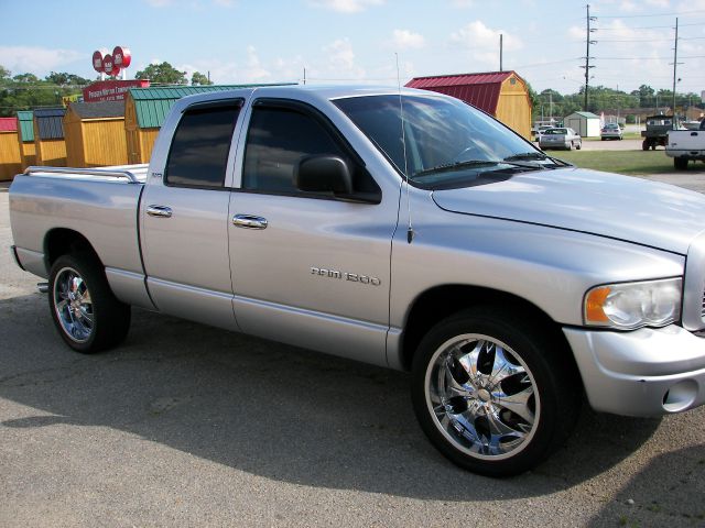 2002 Dodge Ram 1500 Crew Cab 4-wheel Drive LTZ